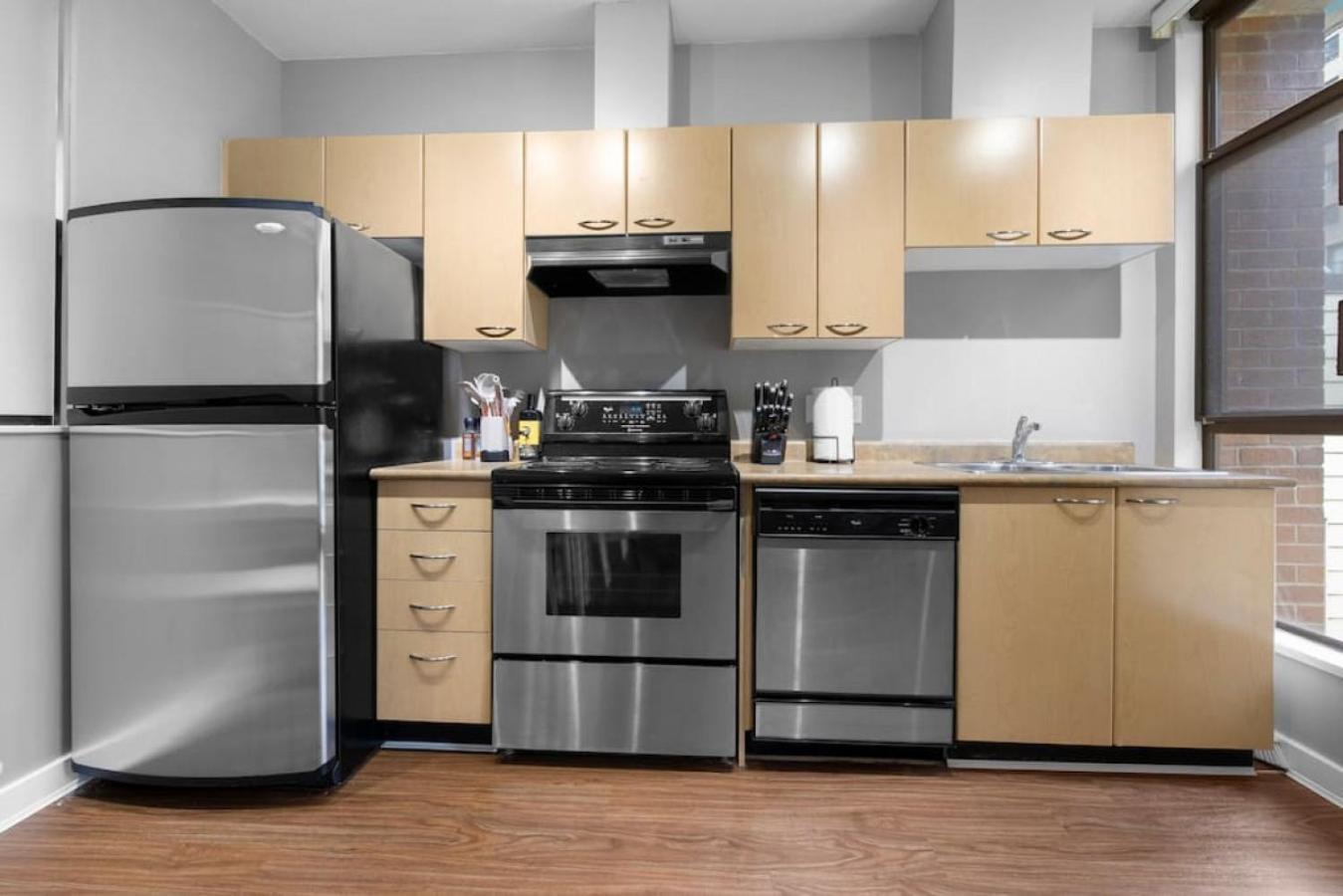Top Floor Unit On Granville Strip Yaletown Area Vancouver Esterno foto